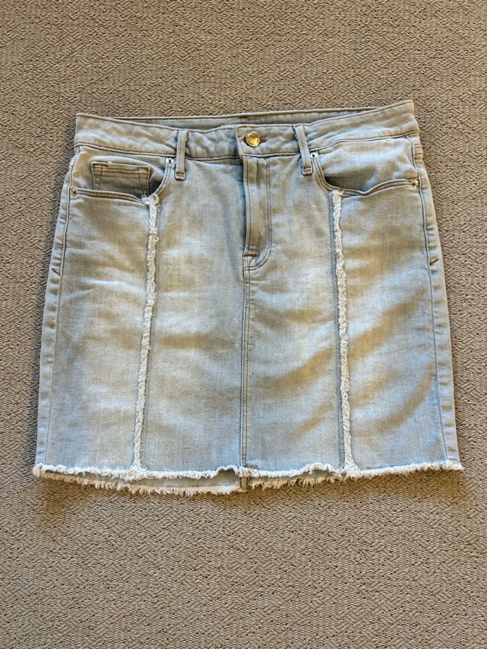 Good American Light Blue Frayed Hem Denim Mini Skirt 29 / US 8